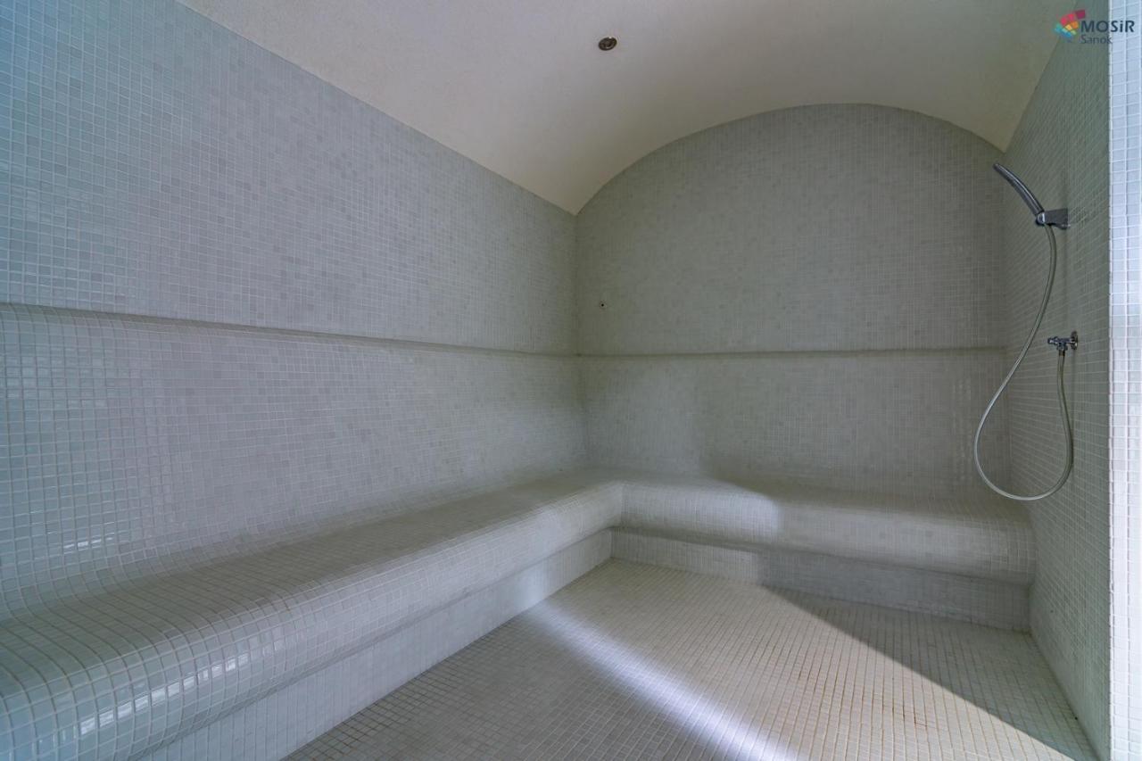 Dom Sportowca Blonie - Mosir Otel Sanok Dış mekan fotoğraf