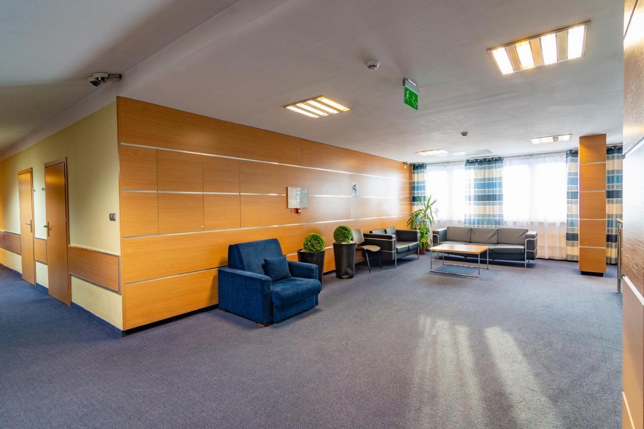 Dom Sportowca Blonie - Mosir Otel Sanok Dış mekan fotoğraf