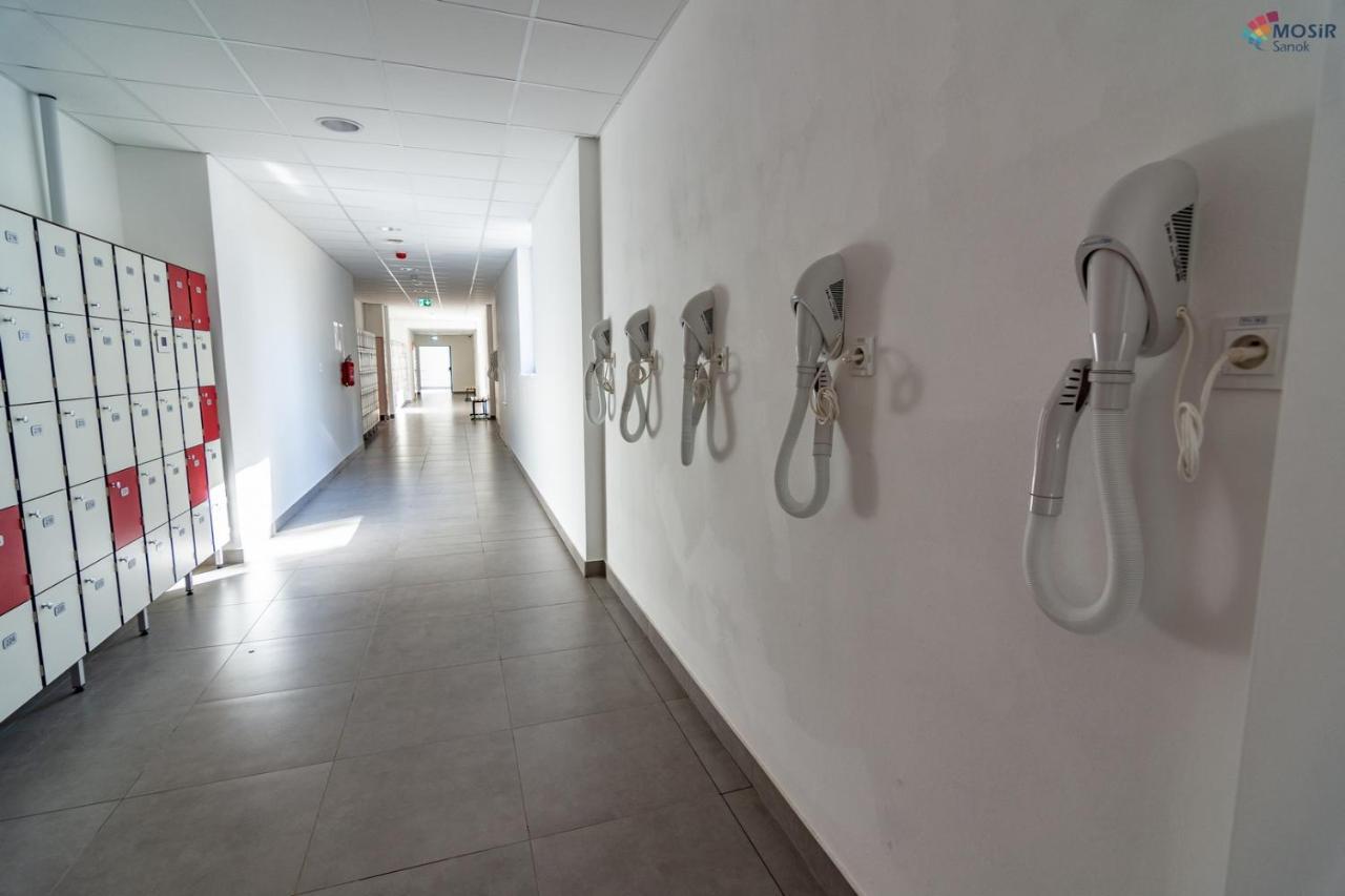 Dom Sportowca Blonie - Mosir Otel Sanok Dış mekan fotoğraf