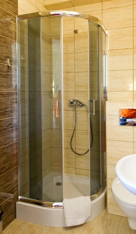 Dom Sportowca Blonie - Mosir Otel Sanok Dış mekan fotoğraf
